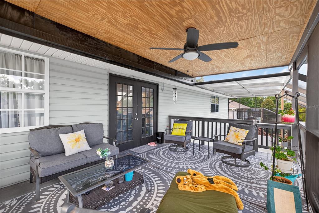 1922 Matthew Court Lakeland, FL 33813 - Photo 32 of 41 a view of sitting area with furniture