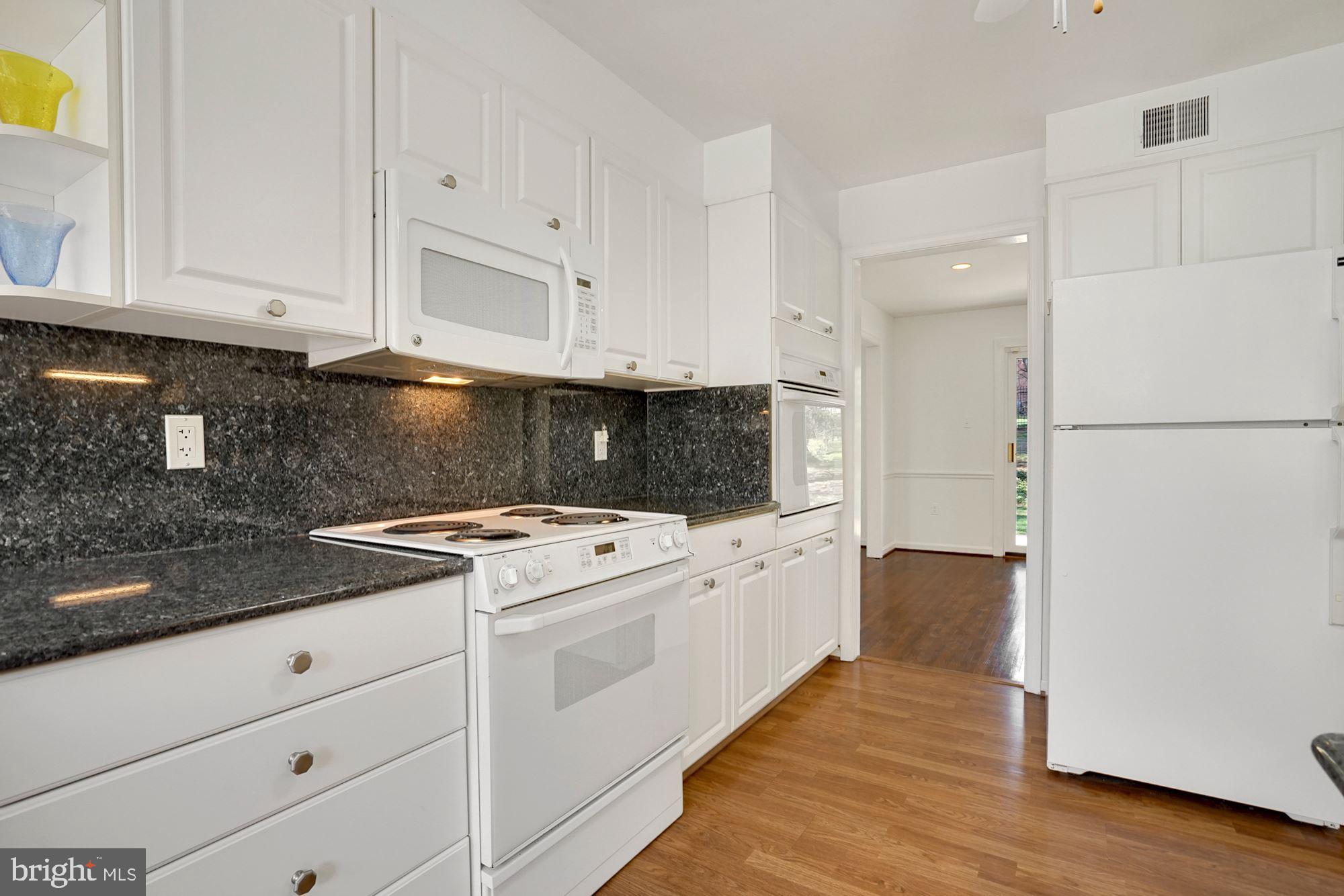 505 Highgate Terrace Silver Spring, MD 20904 - Photo 11 of 40 Gallery Image 11