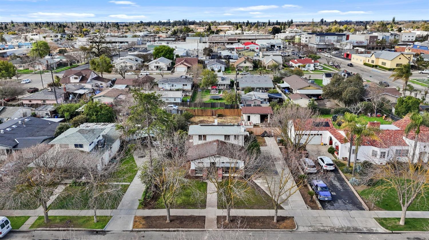 1331 E Street Reedley, CA 93654 - Photo 34 of 34 an aerial view of multiple house
