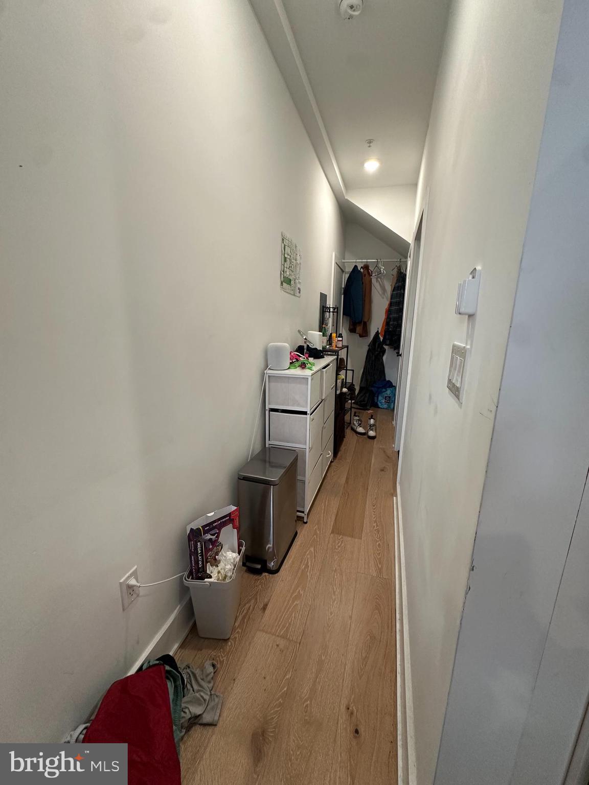 136 Chestnut Street, Unit 2 Philadelphia, PA 19106 - Photo 2 of 4