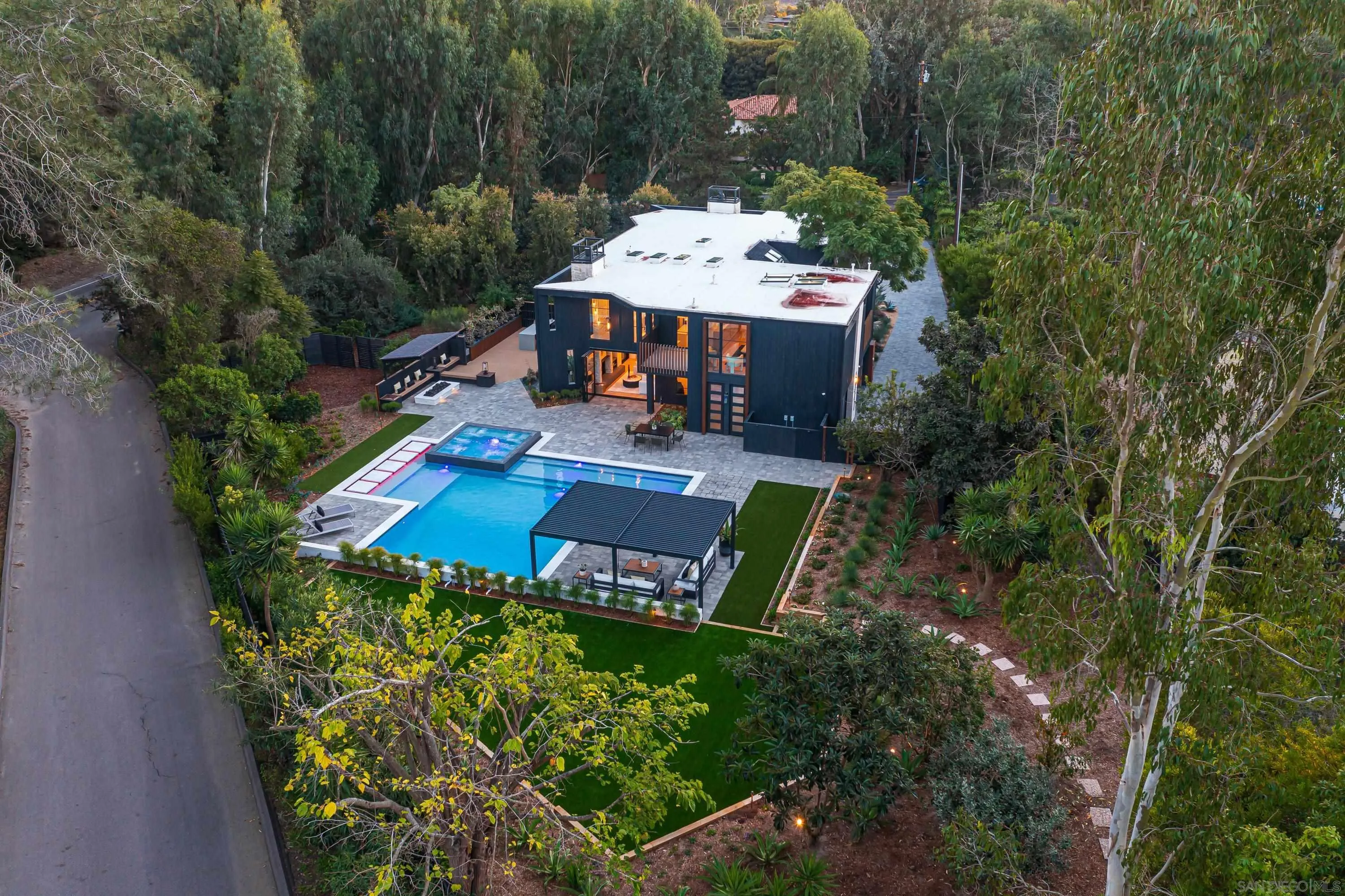 4954 Sun Valley Road Del Mar, CA 92014 - Photo 31 of 31 an aerial view of a house with swimming pool garden and patio