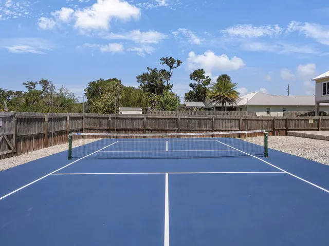 a view of a tennis court