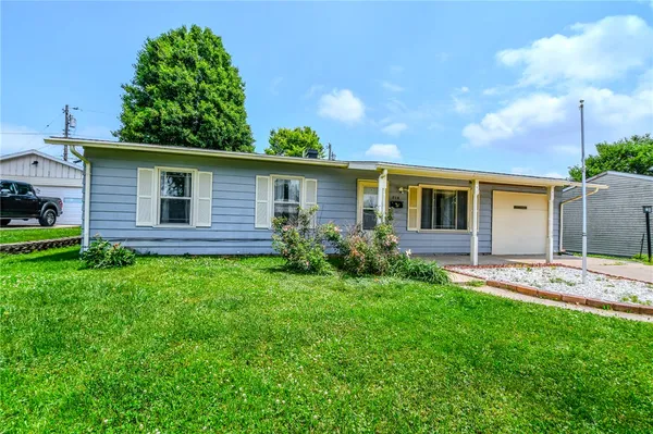 $177,500 | 814 Bellows Drive, New Carlisle, OH 45344