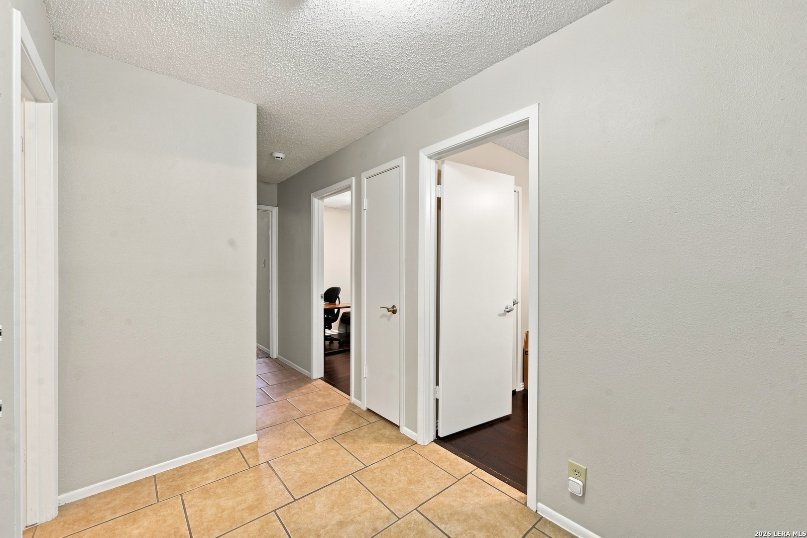 9266 Ridge Path San Antonio, TX 78250 - Photo 21 of 31 Gallery Image 21