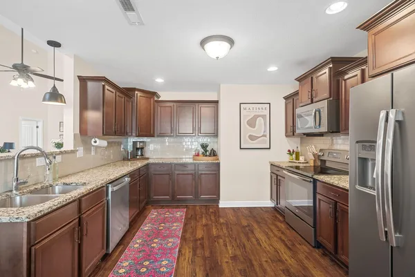 $385,000 | 1047 Christian James Court, Clarksville, TN 37043