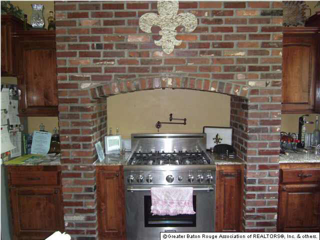 2035 North Linen Road Gonzales, LA 70737 - Photo 4 of 6 Gallery Image 4