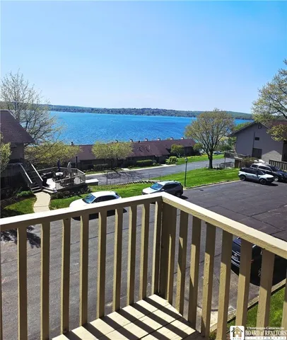 $164,900 | 32 Mohawk Drive, Unit B, Chautauqua, NY 14728