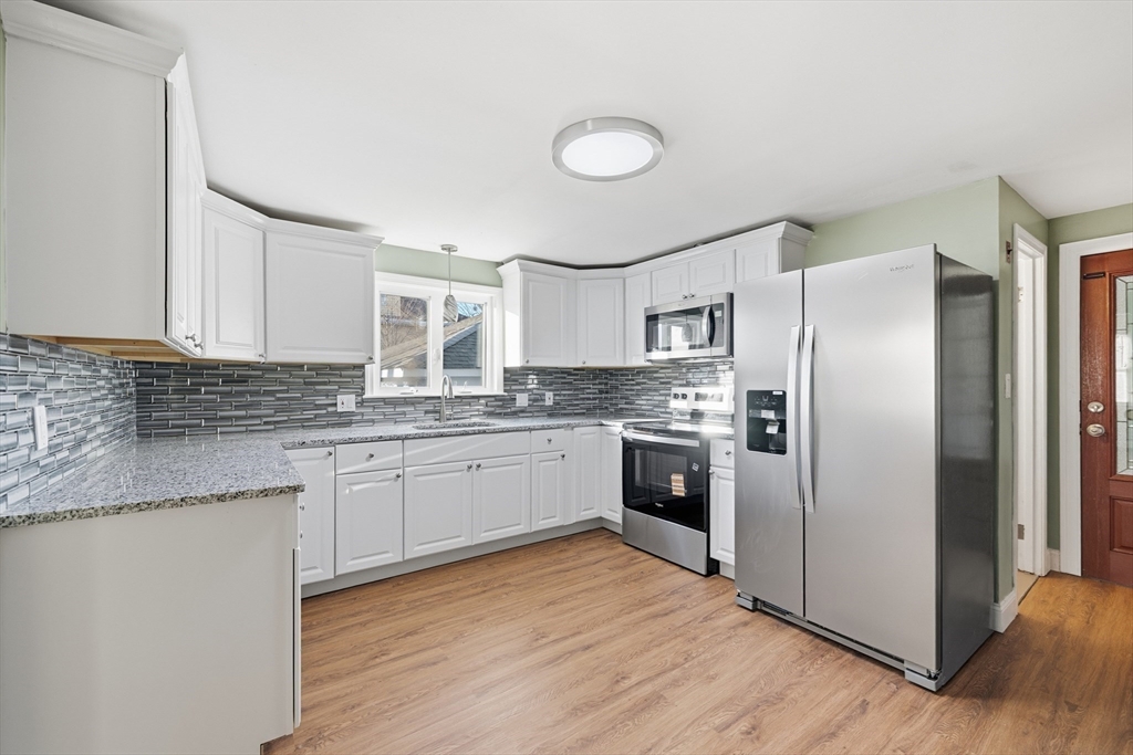 9 Reynolds Avenue Everett, MA 02149 - Photo 11 of 35