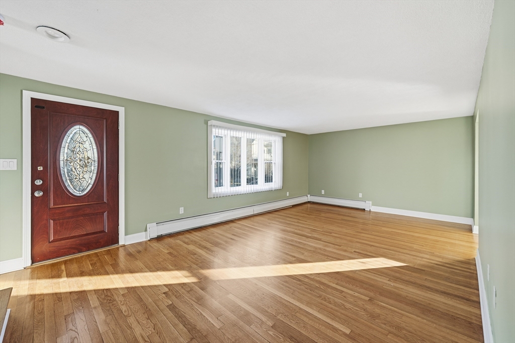 9 Reynolds Avenue Everett, MA 02149 - Photo 7 of 35