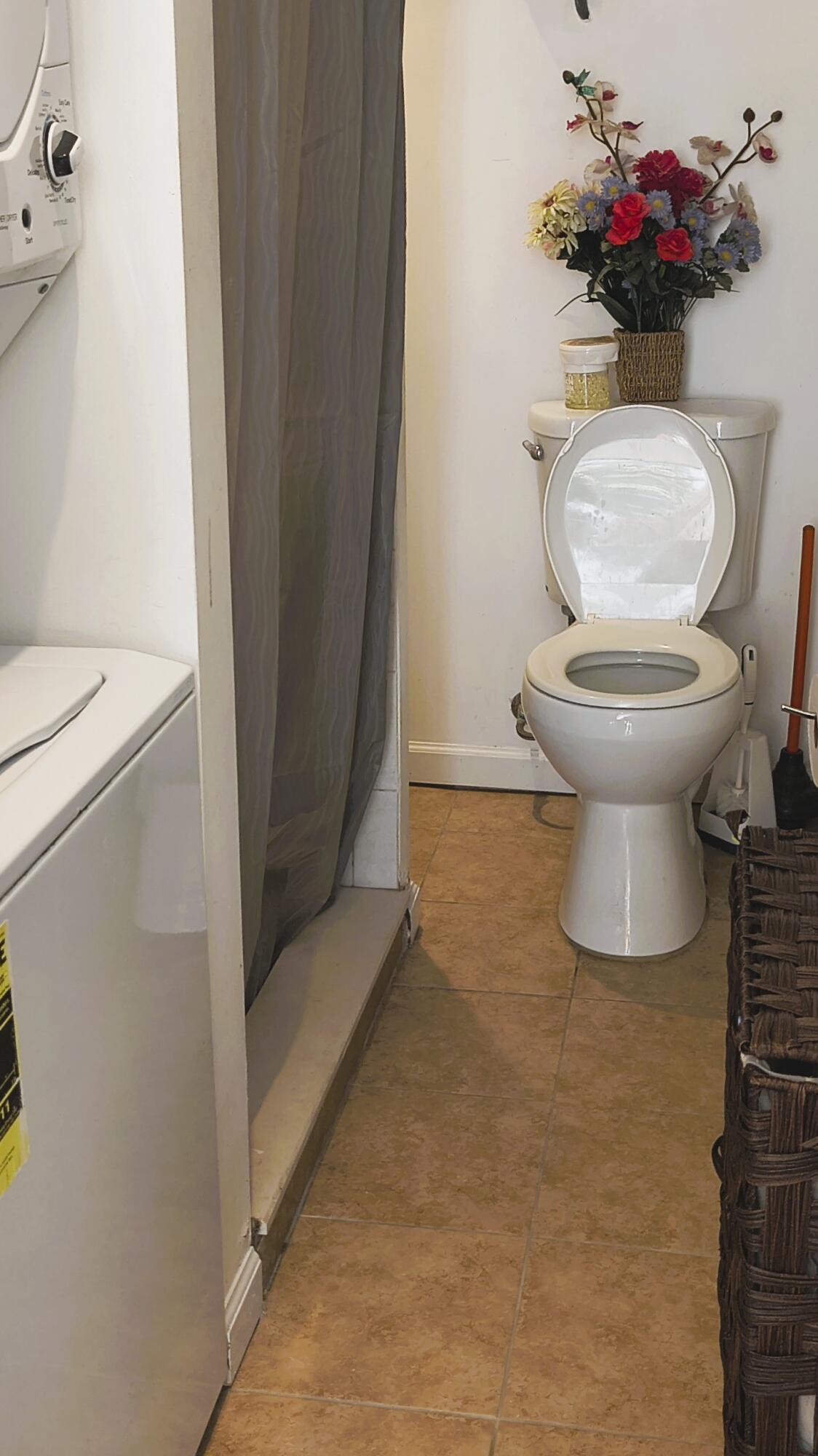 3011 Riviera Drive Key West, FL 33040 - Photo 32 of 36 Second bathroom/laundry