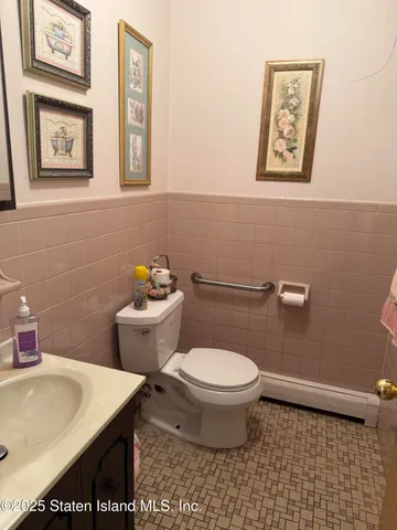 $1,299,000 | 3996 Richmond Avenue | Eltingville