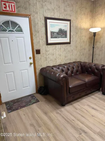 $1,299,000 | 3996 Richmond Avenue | Eltingville