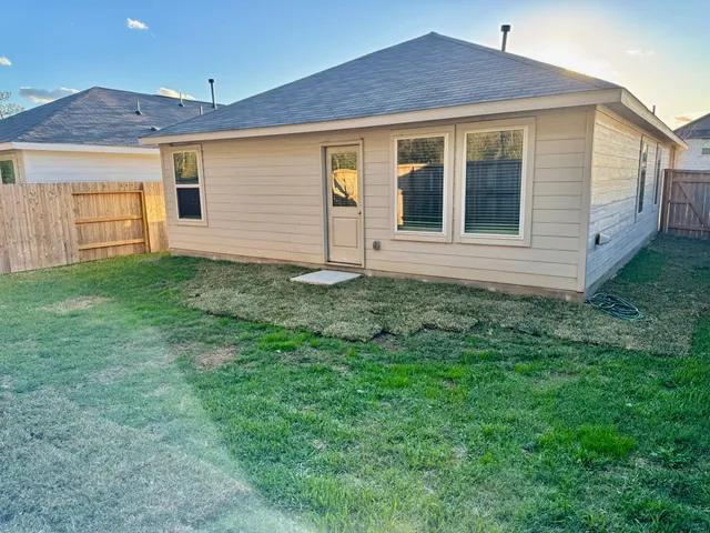 $1,650 | 1487 Cactus Rose Drive, Conroe, TX 77301