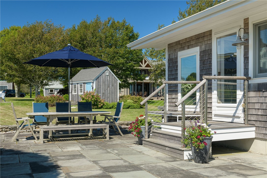 11 Ocean Drive Little Compton, RI 02837 - Photo 4 of 43