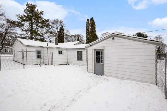 $169,876 | 202 South Bronson Avenue, Big Rapids, MI 49307