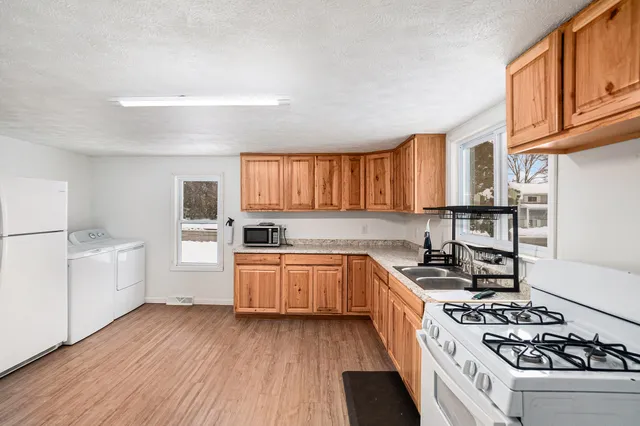 $169,876 | 202 South Bronson Avenue, Big Rapids, MI 49307