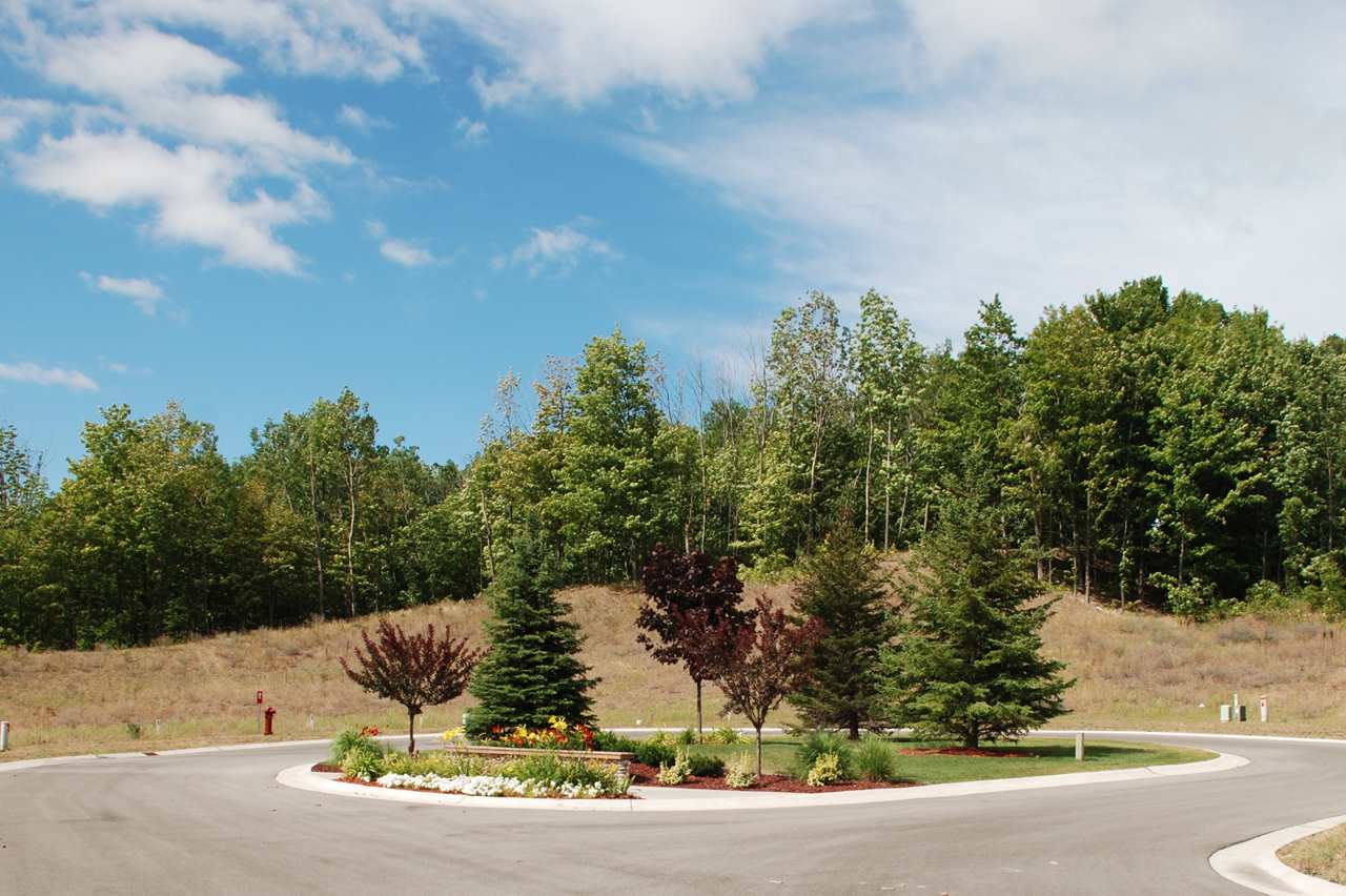 4280 Eagle Ridge Traverse City, MI 49684 - Photo 9 of 16 1827115-8.JPG