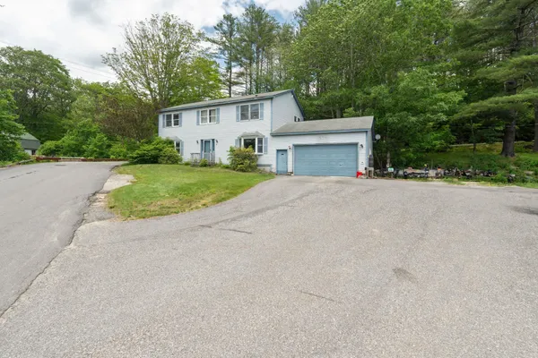 $3,900,000 | 15 Cooper Street, Sunapee, NH 03782