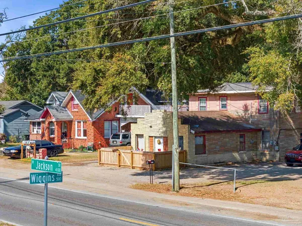 $325,000 | 4200 West Jackson Street, Pensacola, FL 32505