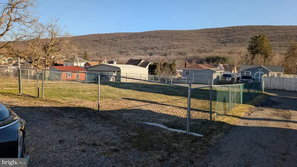 a view of a house with outdoor space