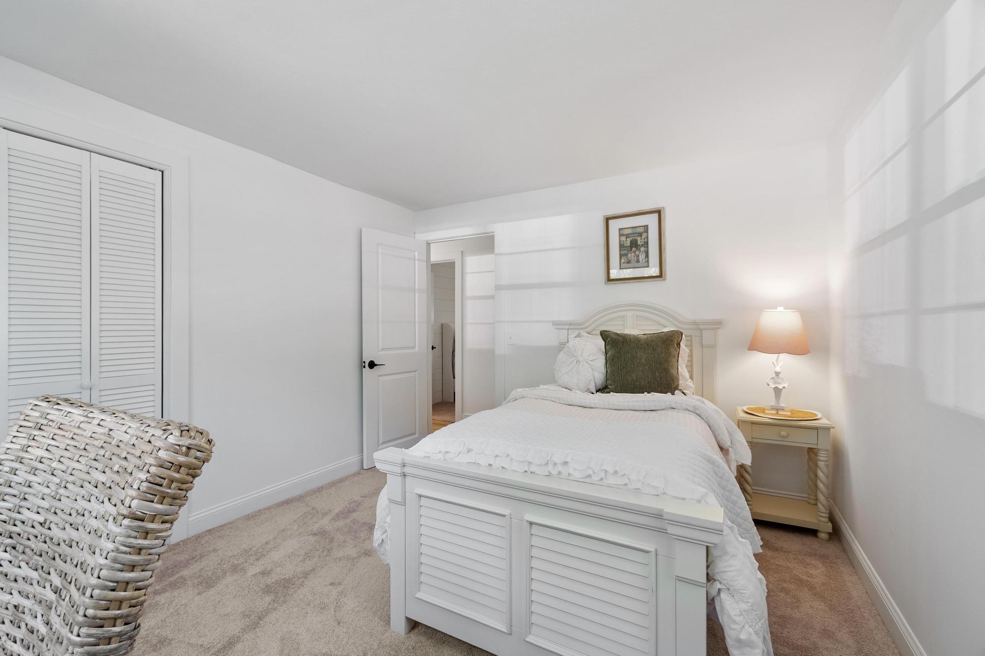 117 Lawrence Road Salem, NH 03079 - Photo 20 of 31