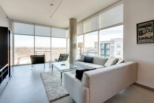 $2,100 | 2115 Yeaman Place, Unit 536, Nashville, TN 37206