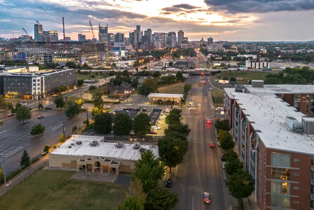 $2,100 | 2115 Yeaman Place, Unit 536, Nashville, TN 37206