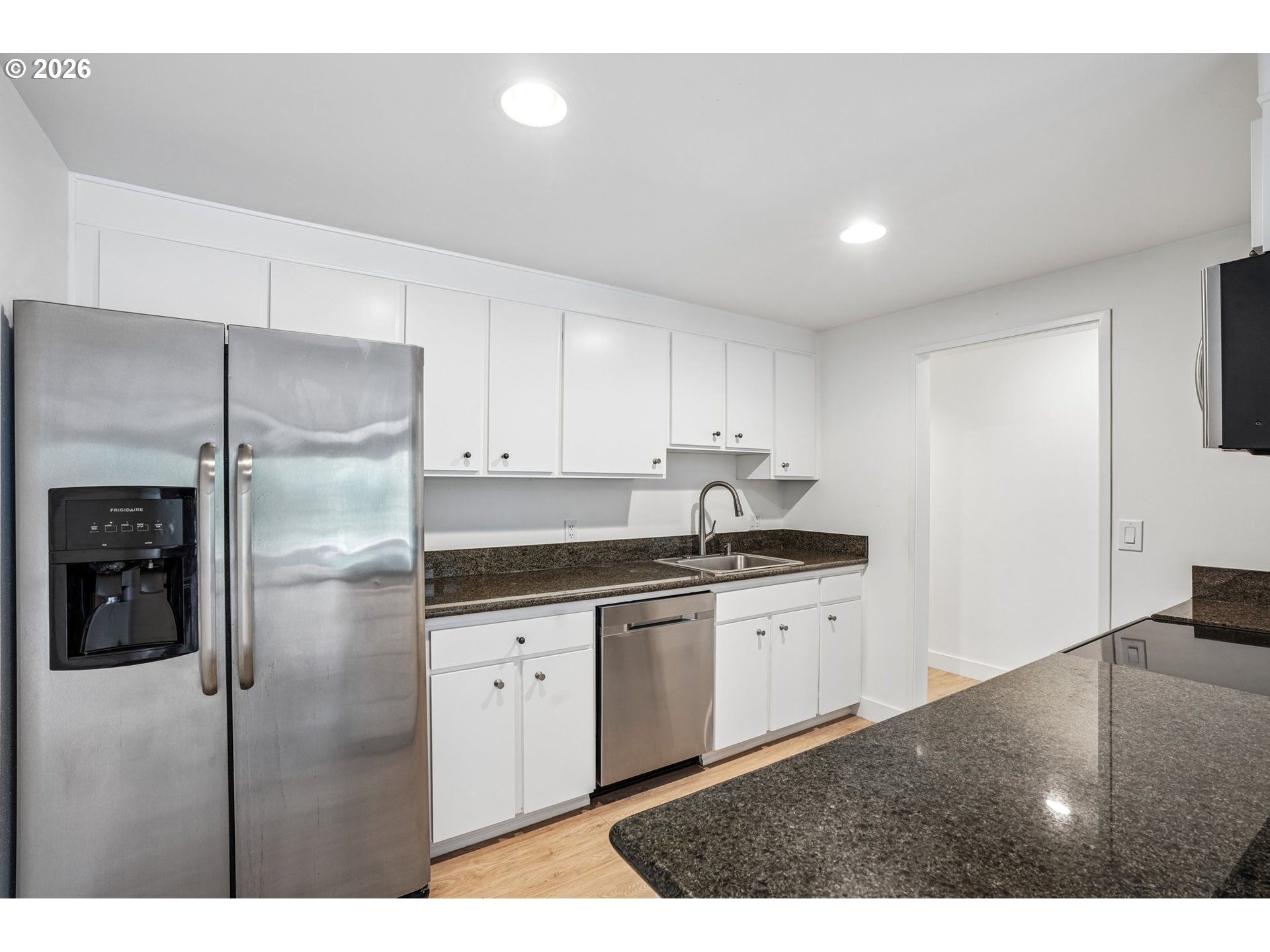 790 Southeast Webber Street, Unit 310 Portland, OR 97202 - Photo 12 of 32