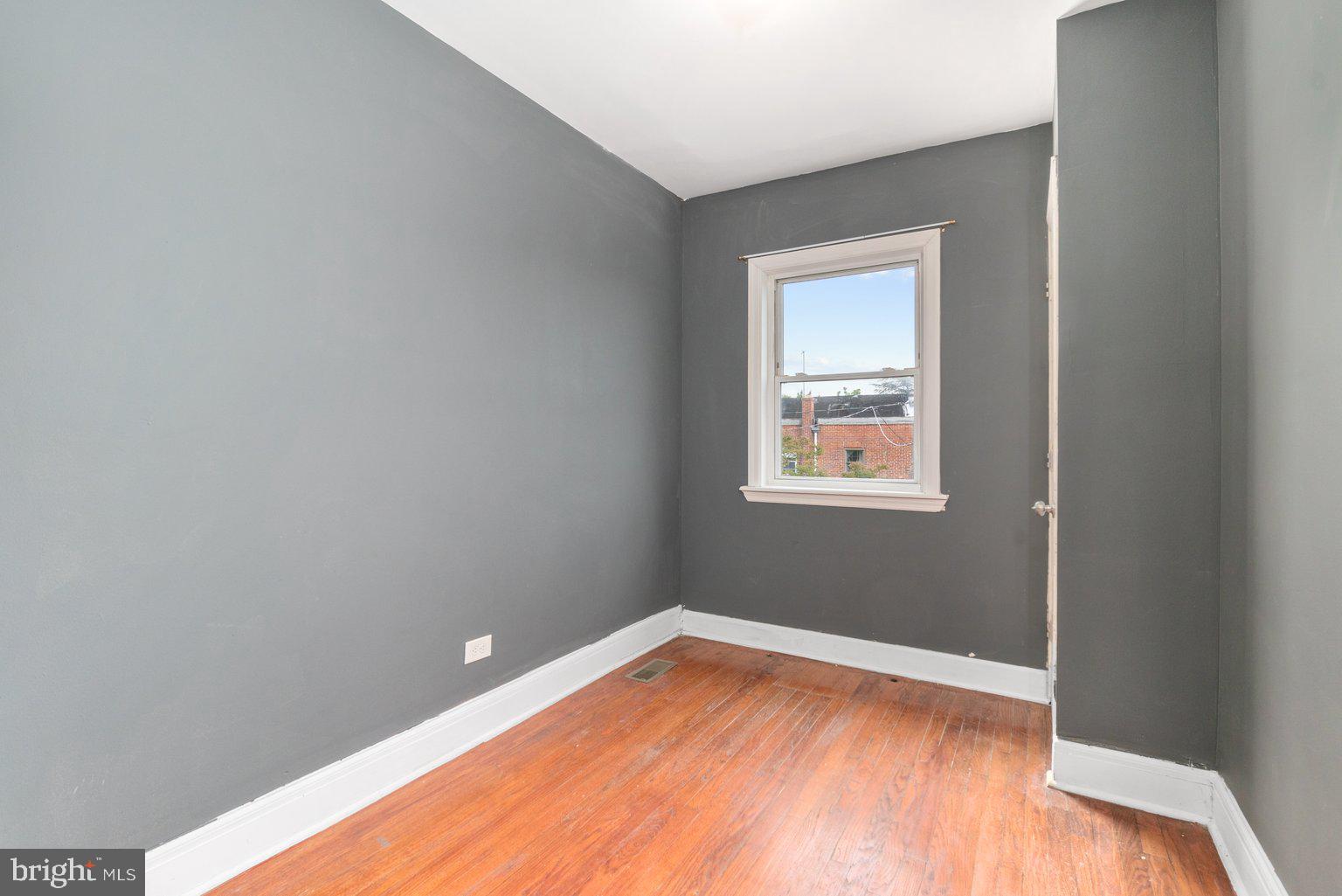3701 Elkader Road Baltimore, MD 21218 - Photo 19 of 38