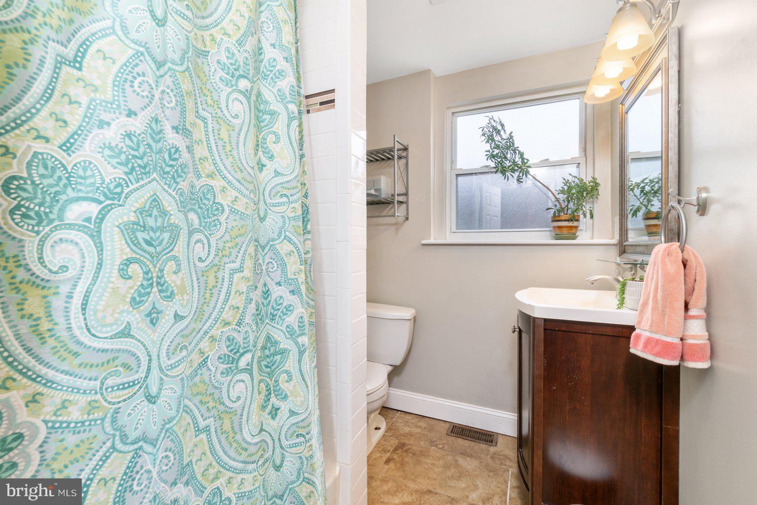 3701 Elkader Road Baltimore, MD 21218 - Photo 23 of 38