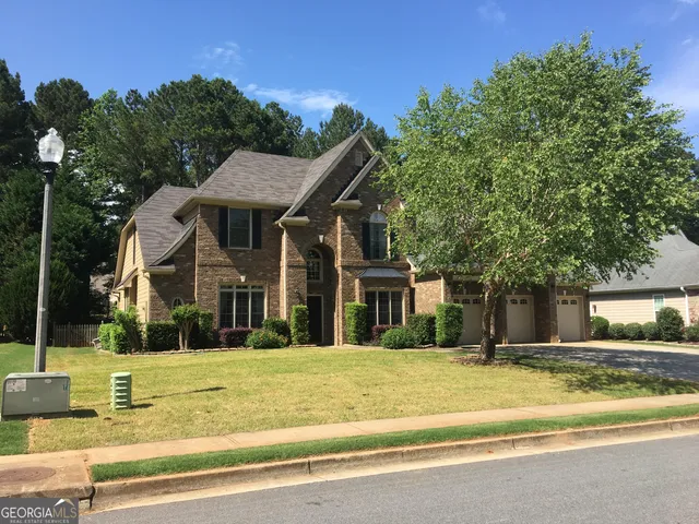 $2,095 | 206 Lake Forest Drive, Newnan, GA 30265