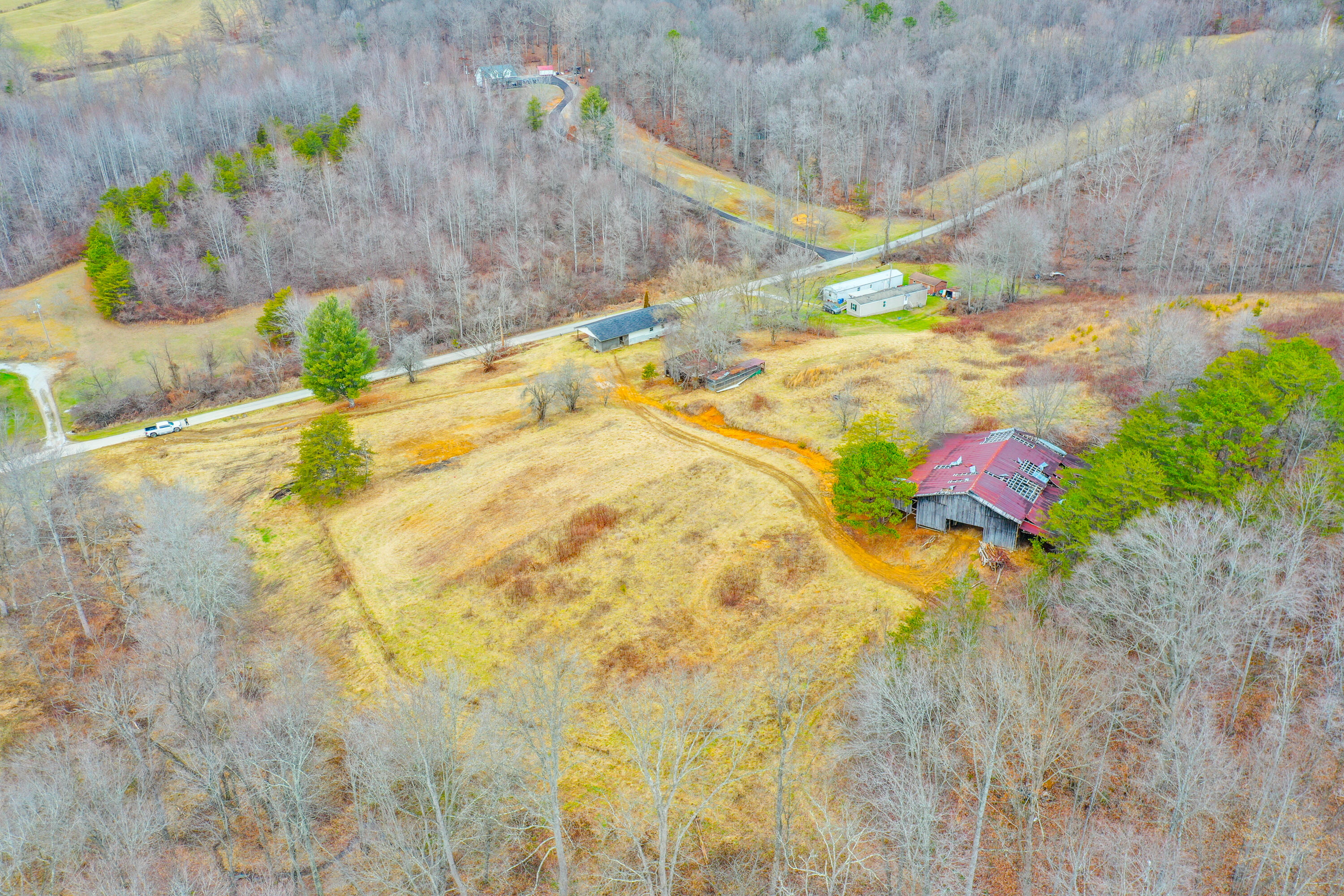 1763 Burnett Road London, KY 40744 - Photo 23 of 92 org_e82c698abce9d2a0_1706642356000-HDR