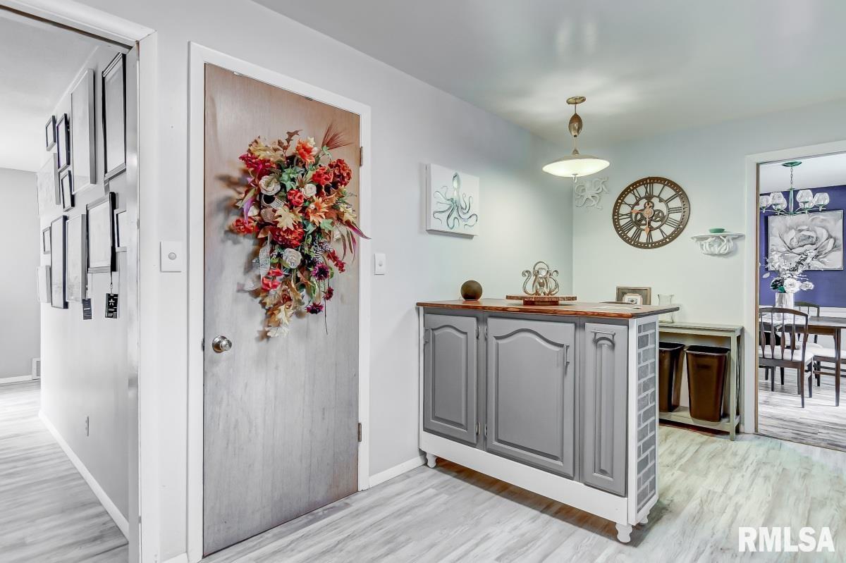 22 Lambert Lane Springfield, IL 62704 - Photo 17 of 36