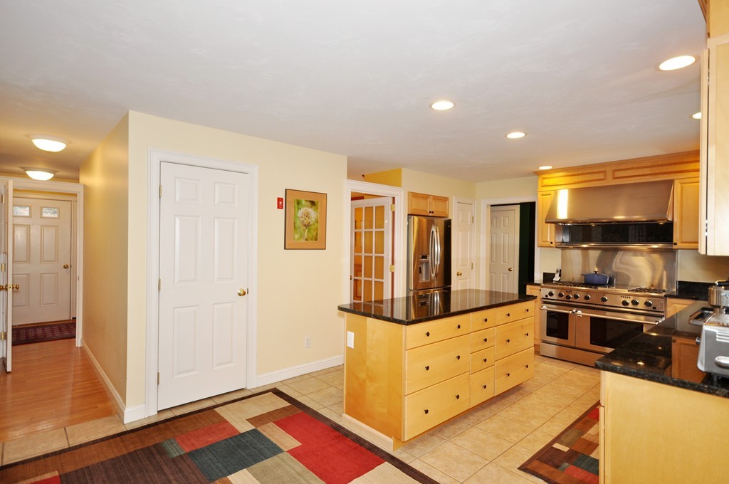 84 Kettell Plain Road Stow, MA 01775 - Photo 4 of 28 Gallery Image 4