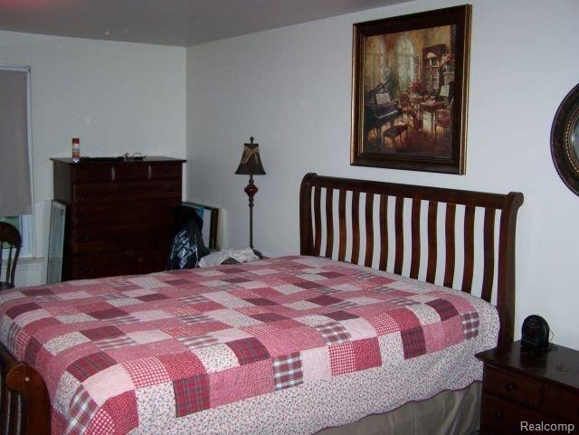 750 Rutgers Road Rochester, MI 48309 - Photo 7 of 11 Master Bedroom