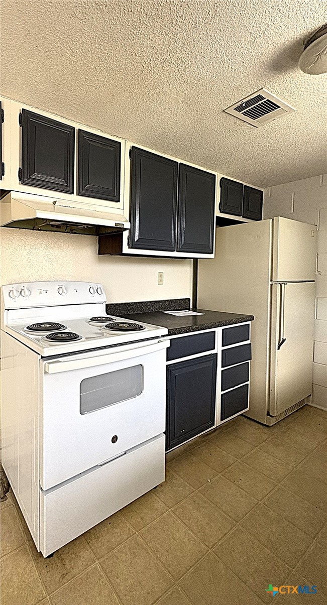 402 South 2nd Street, Unit B Copperas Cove, TX 76522 - Photo 3 of 13