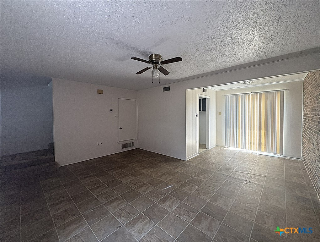 402 South 2nd Street, Unit B Copperas Cove, TX 76522 - Photo 5 of 13