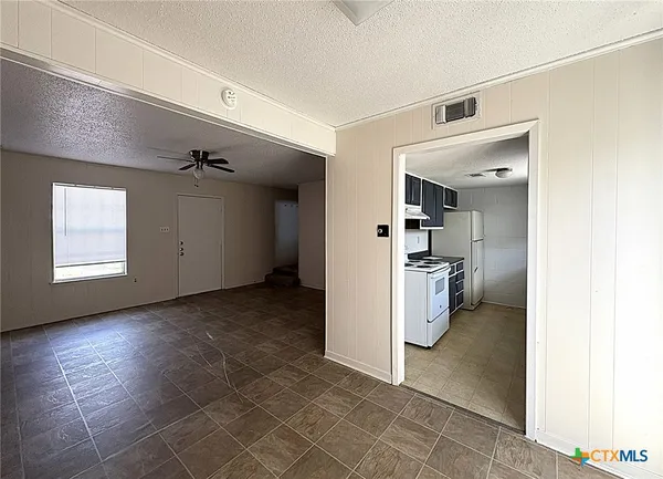 $695 | 402 South 2nd Street, Unit B, Copperas Cove, TX 76522