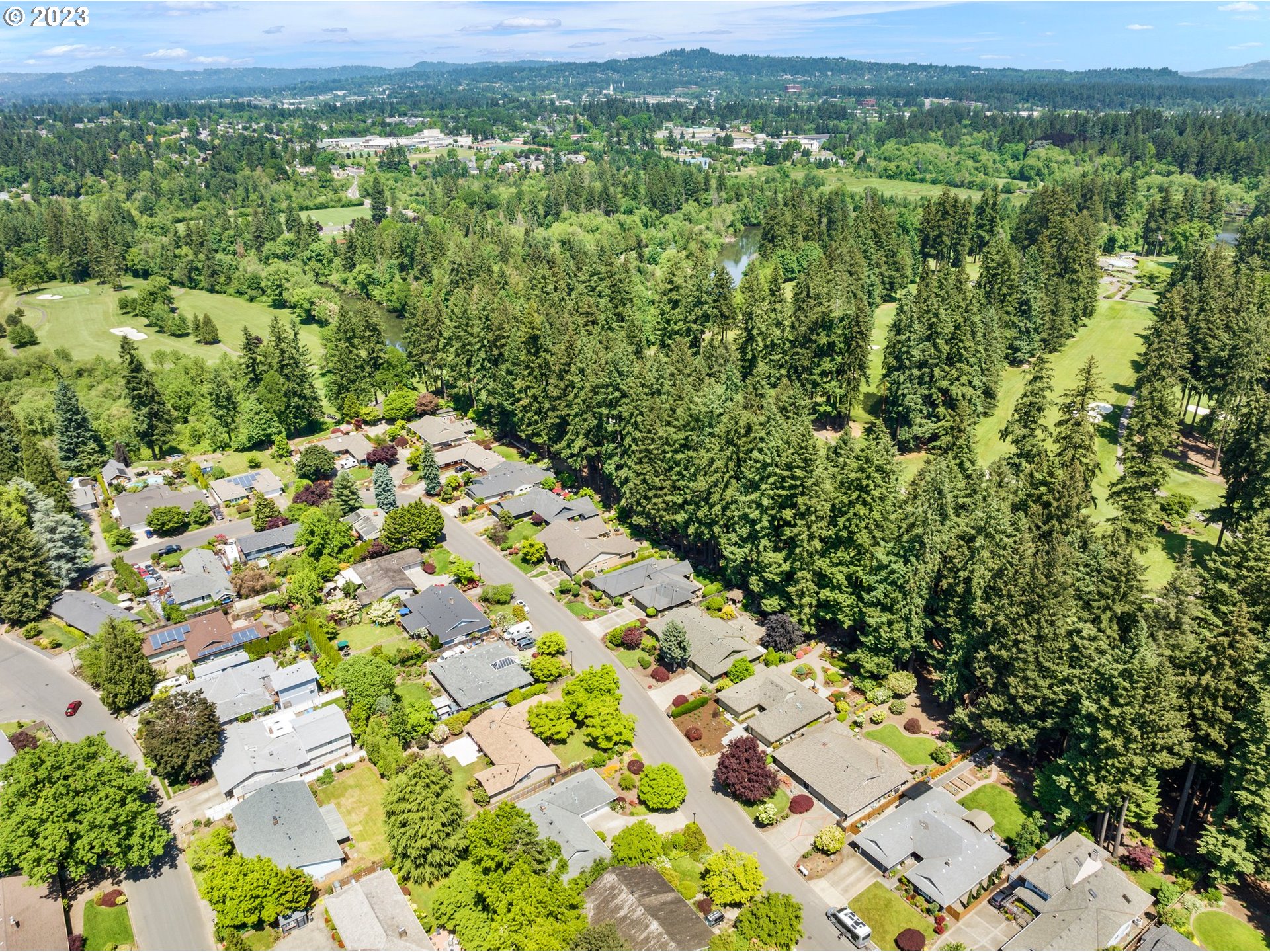 17875 Southwest Shawnee Trail Tualatin, OR 97062 - Photo 43 of 44 view of a green field