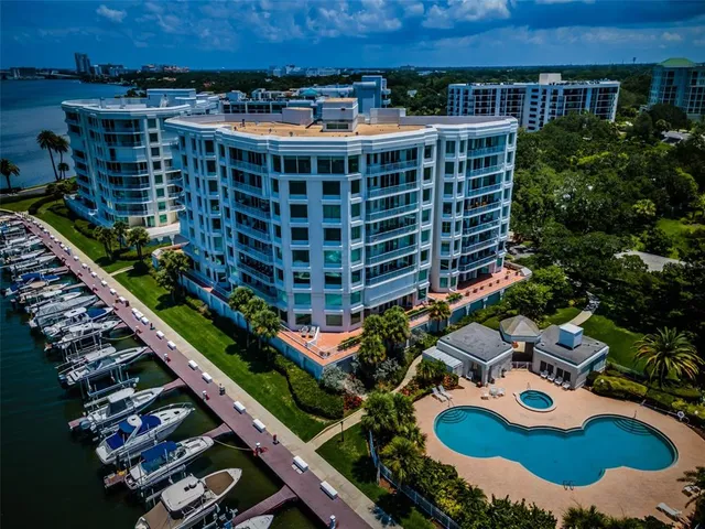 $1,795,000 | 1 Seaside Lane, Unit 302, Belleair, FL 33756