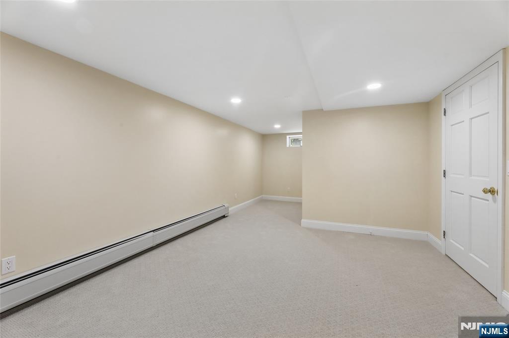 2 West Gate Road Saddle River, NJ 07458 - Photo 43 of 46