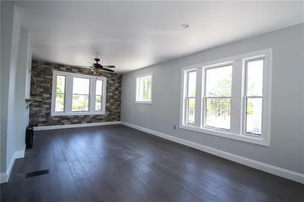 $1,350 | 167 Atlantic Avenue, Unit 3, Rochester, NY 14607