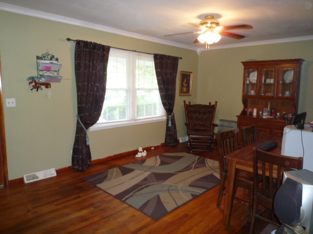 4112 Ridgeview Boulevard Vincennes, IN 47591 - Photo 2 of 12 Gallery Image 2