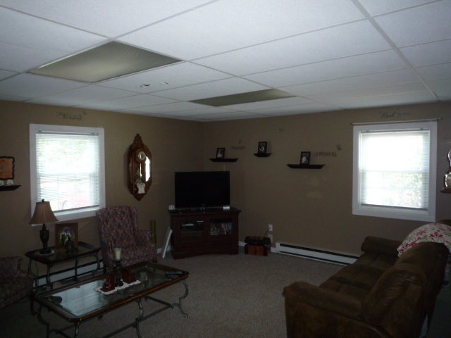 4112 Ridgeview Boulevard Vincennes, IN 47591 - Photo 3 of 12 Gallery Image 3