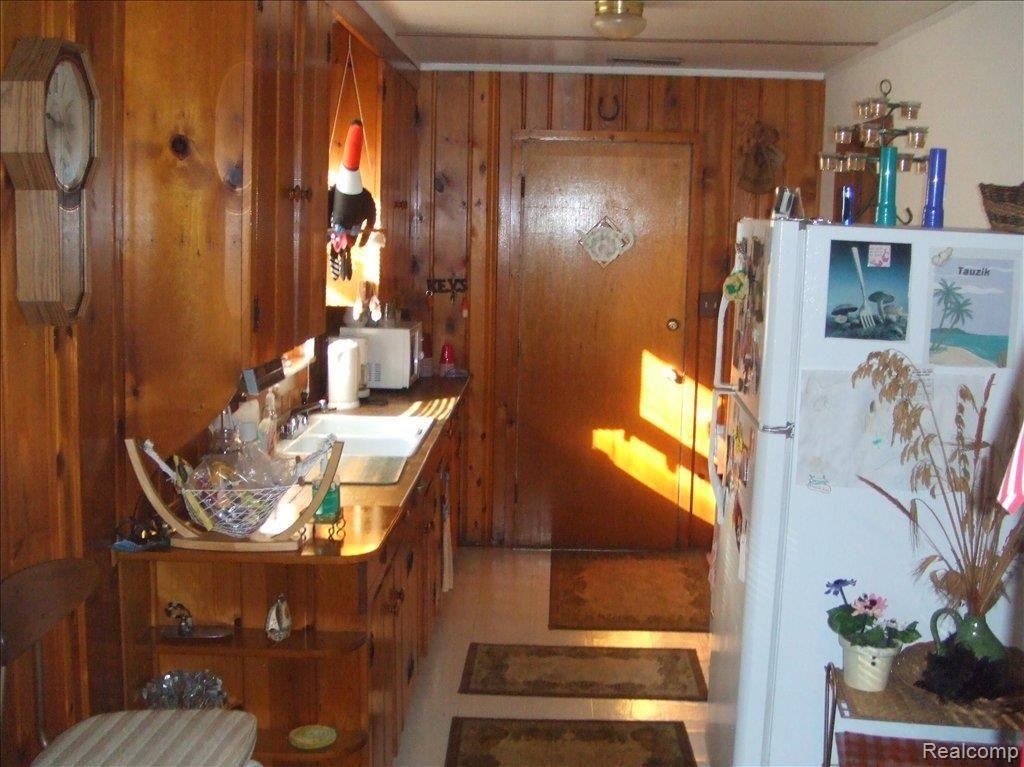 2815 Lakeshore Road Applegate, MI 48401 - Photo 7 of 9 kitchen