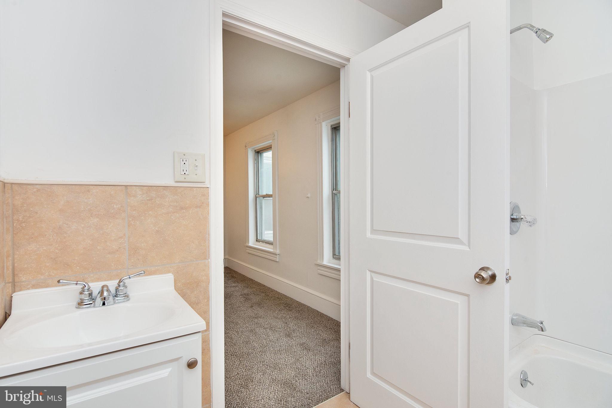 519 Robeson Street Reading, PA 19601 - Photo 10 of 16 Gallery Image 10