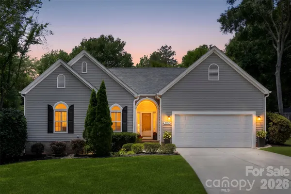 $525,000 | 21012 Entrada Drive, Cornelius, NC 28031
