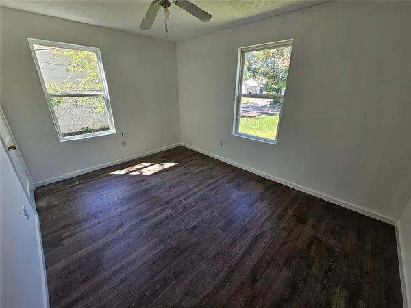 $2,000 | 6018 Beekman Road, Houston, TX 77021