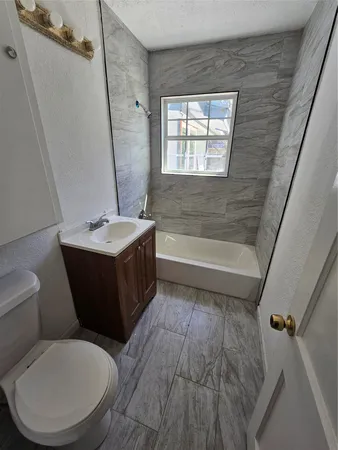 $2,000 | 6018 Beekman Road, Houston, TX 77021