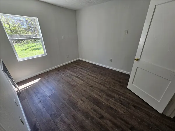 $2,000 | 6018 Beekman Road, Houston, TX 77021